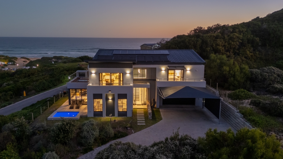 3 Bedroom Property for Sale in Myoli Beach Western Cape